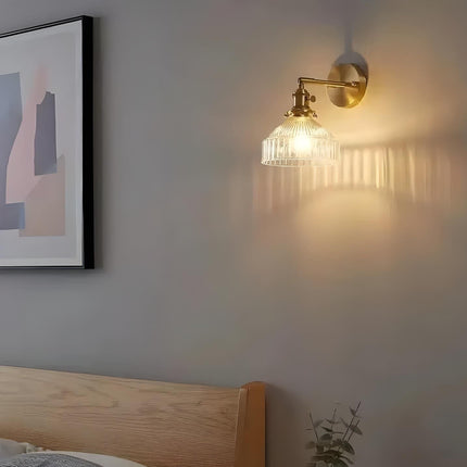 Arandela de Pared Sofisticada Dorada en Vidrio