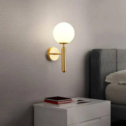 Arandela de Pared Moderna Dorada en Metal