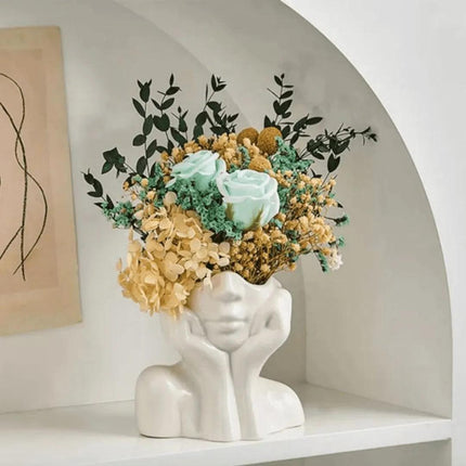 Jarrón decorativo para la habitación de cerámica hecha a mano.